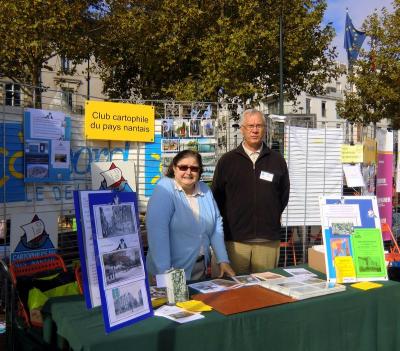 1ère PARTICIPATION DES CARTOPHILES AU FORUM DES ASSOCIATIONS 2012